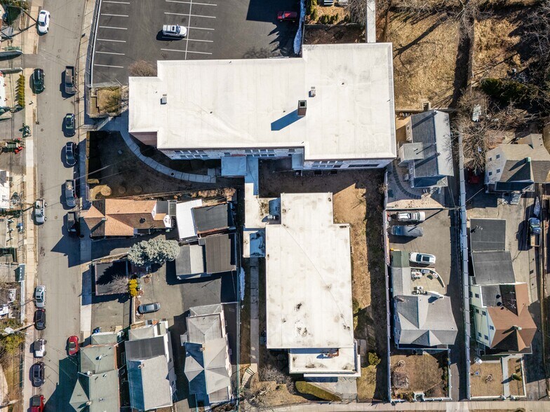 More Photos Of 18 Central Ave, Port Chester Schools For Lease