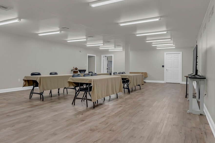 More Photos Of 1501 US Highway 19 S, Leesburg Office For Sale