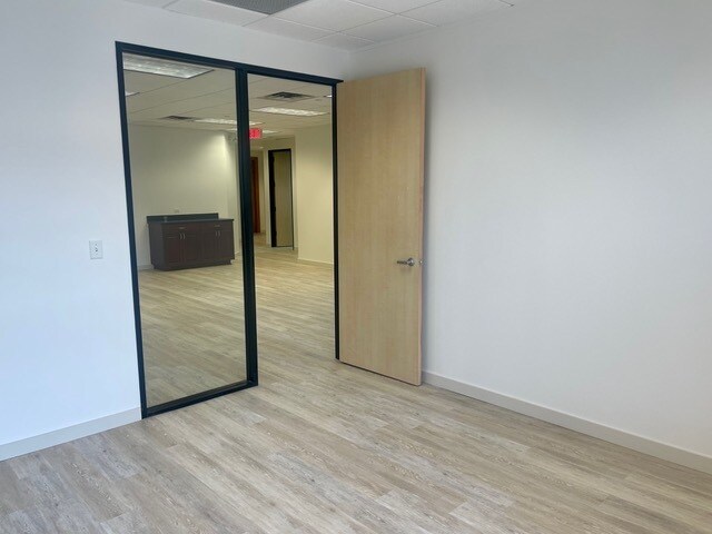 More Photos Of 4407 Bee Caves Rd, West Lake Hills Office For Lease