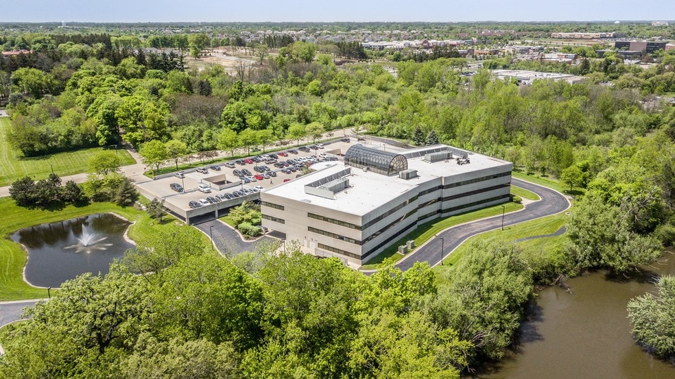 More Photos Of 1800 Hollister Dr, Libertyville Medical For Lease