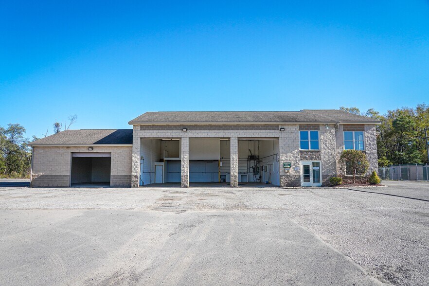 More Photos Of 102 Cecil Henderson Rd, Canonsburg Service For Lease