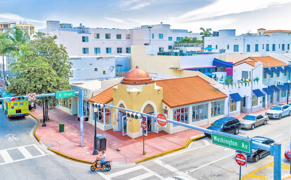 More Photos Of 227 8th St, Miami Beach General Retail For Lease