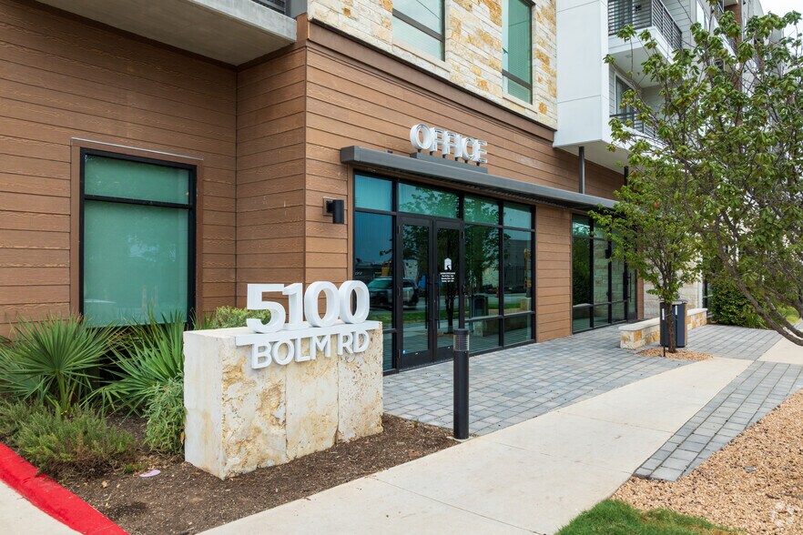 More Photos Of 5100 Bolm Rd, Austin Apartments For Lease