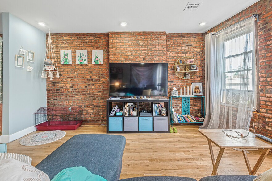 More Photos Of 260 Martin Luther King Jr Dr, Jersey City General Retail For Sale