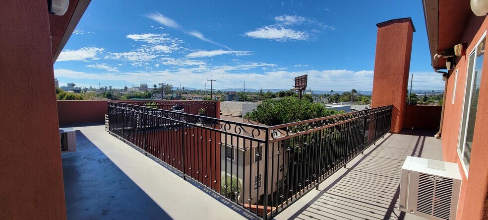 More Photos Of 8732 Reading Ave, Los Angeles Apartments For Sale