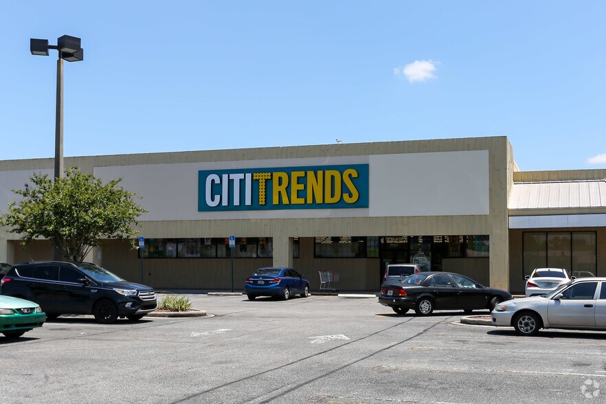 More Photos Of 6060 Fort Caroline Rd, Jacksonville Storefront For Lease