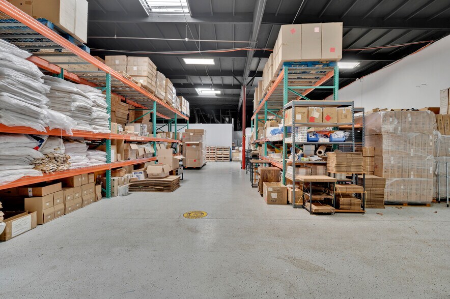 More Photos Of 23231 Vista Grande Dr, Laguna Hills Warehouse For Sale