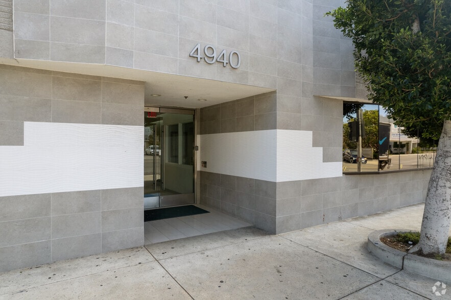 More Photos Of 4940 Van Nuys Blvd, Sherman Oaks Medical For Lease