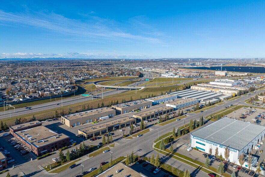 More Photos Of 11979 40th St SE, Calgary Warehouse For Lease