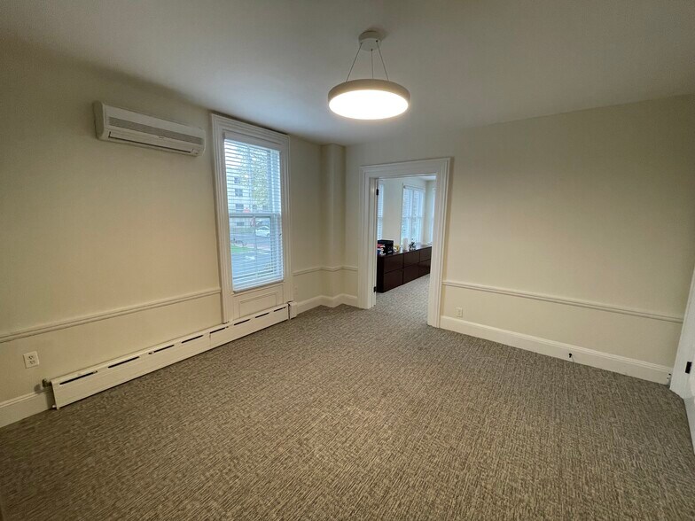More Photos Of 25 N Fullerton Ave, Montclair Office Residential For Lease
