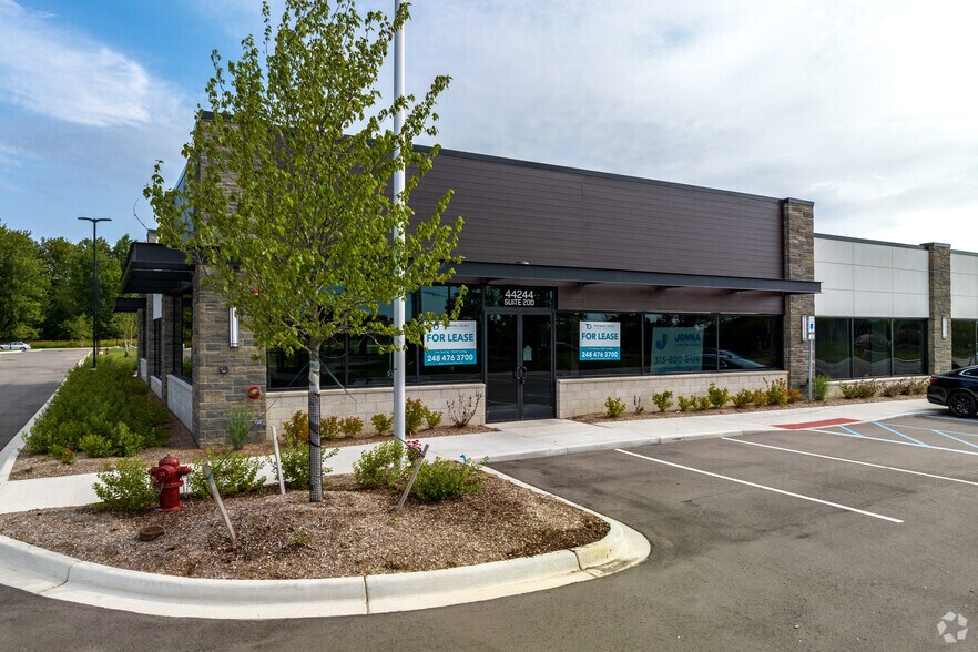 More Photos Of 44244-44284 W 12 Mile Rd, Novi Unknown For Lease
