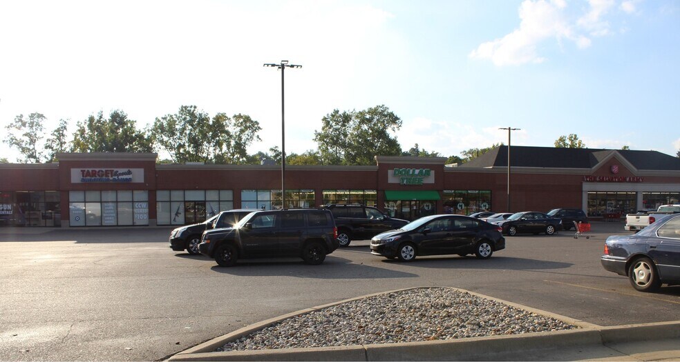 More Photos Of 3232-3260 Orchard Lake Rd, Orchard Lake Unknown For Lease