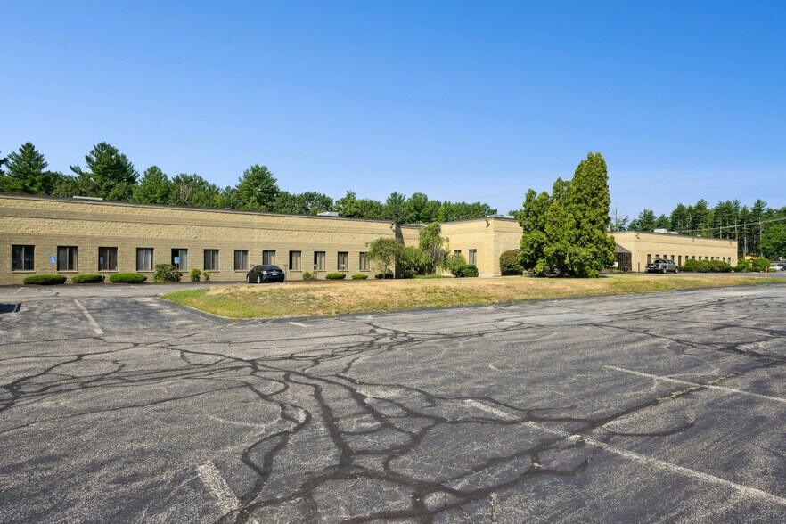 More Photos Of 16 Esquire Rd, North Billerica Research And Development For Lease