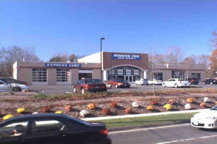 More Photos Of 867 Cromwell Ave, Rocky Hill Storefront For Lease