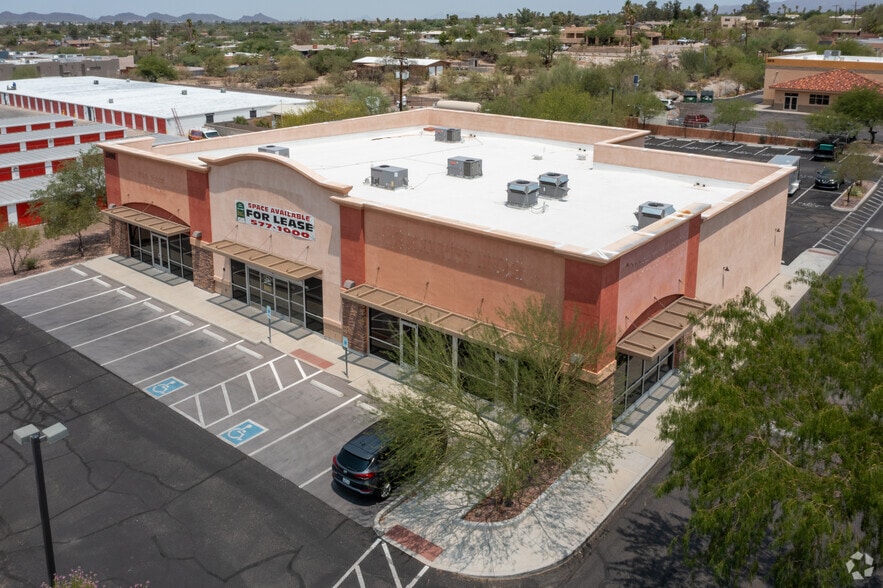 More Photos Of 3996 W Ina Rd, Tucson General Retail For Lease