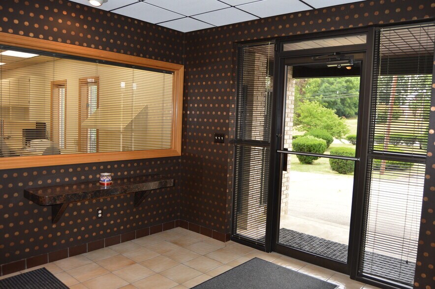 More Photos Of 603 1st Street Ext, Apollo Medical For Sale