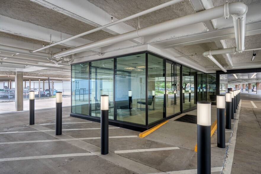 More Photos Of 16051 Addison Rd, Addison Office For Lease