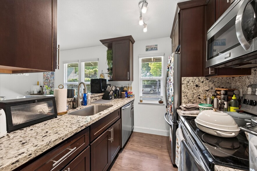 More Photos Of 1920 Camino Verde, Walnut Creek Apartments For Sale