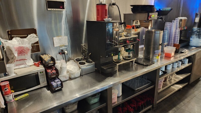 More Photos Of 802 S Main St, Belton General Retail For Sale