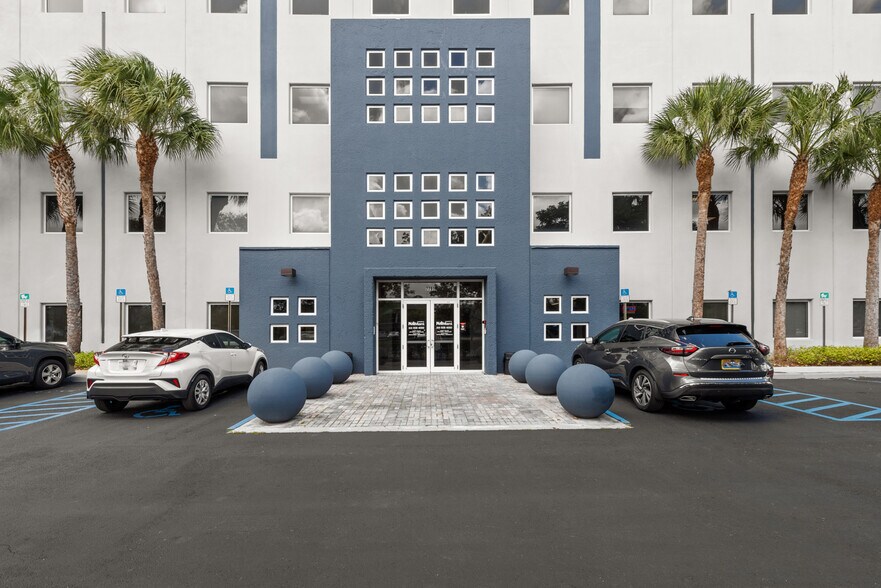 More Photos Of 7791 NW 46th St, Doral Unknown For Lease