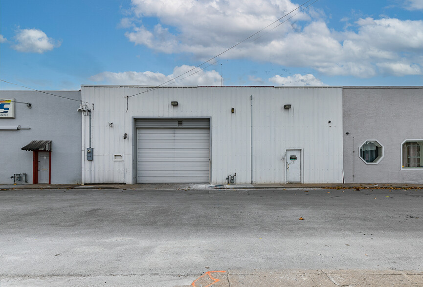 Primary Photo Of 530 W McDaniel St, Springfield Industrial For Sale