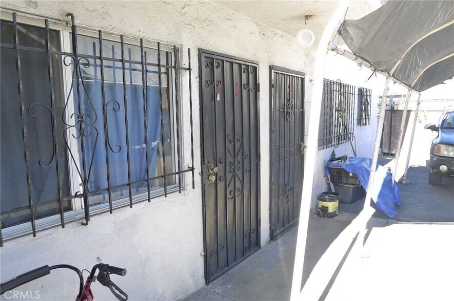 More Photos Of 603 W 75th St, Los Angeles Apartments For Sale