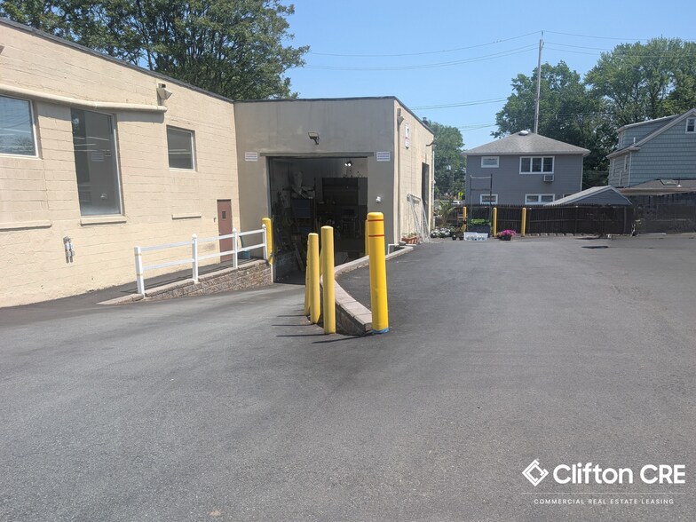 More Photos Of 195 Allwood Rd, Clifton Manufacturing For Lease