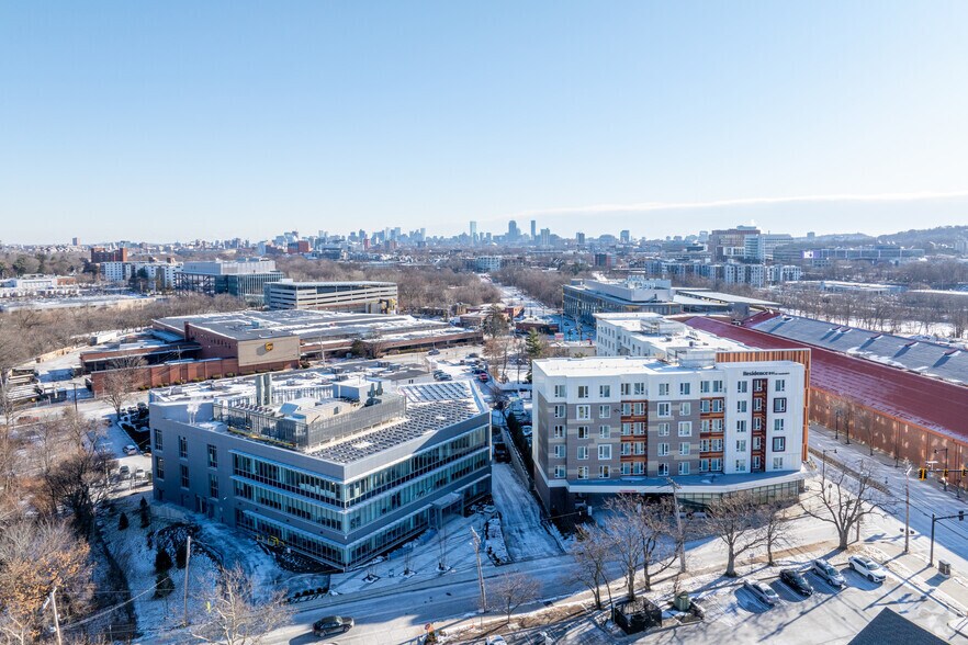 More Photos Of 23 Elm St, Watertown Office For Lease