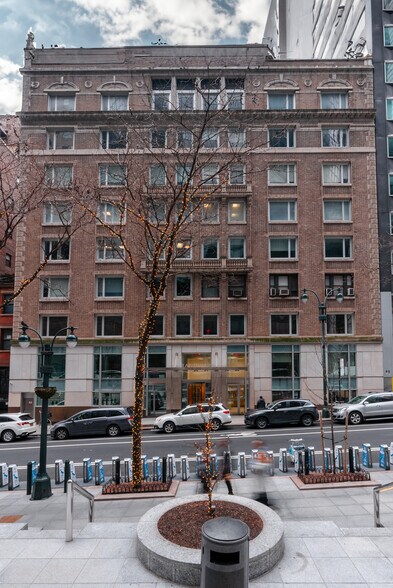 More Photos Of 104-110 E 40th St, New York Medical For Lease