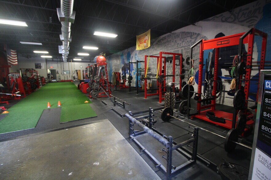 More Photos Of 121 Friends Ln, Newtown Medical For Sale