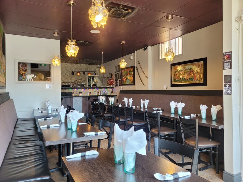 More Photos Of 84 King St W, Oshawa Storefront Retail Residential For Sale