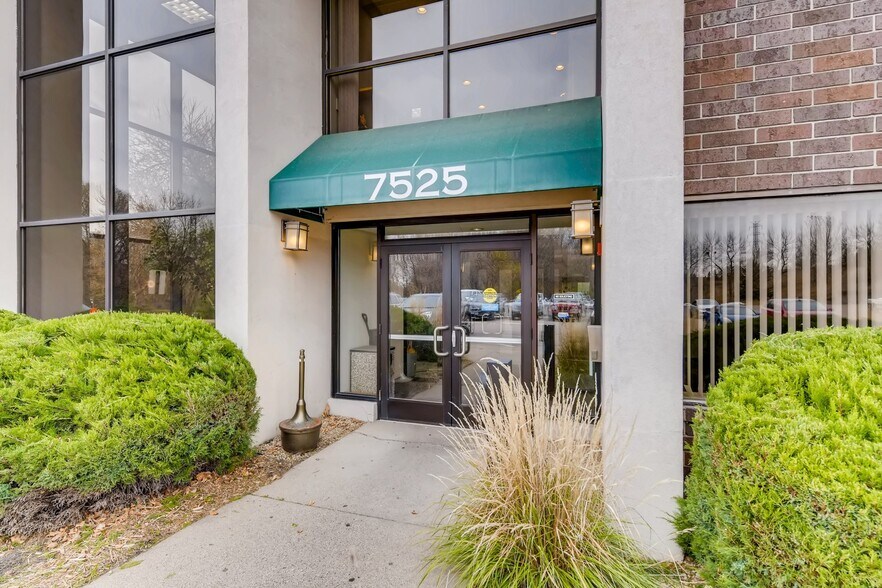 More Photos Of 7525 Mitchell Rd, Eden Prairie Loft Creative Space For Sale