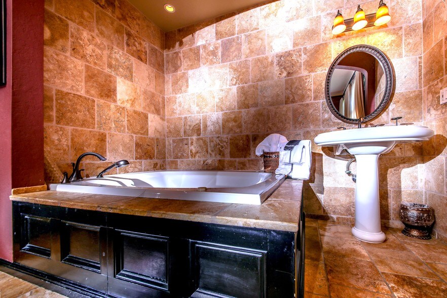 More Photos Of 288 Montford Ave, Asheville Hospitality For Sale