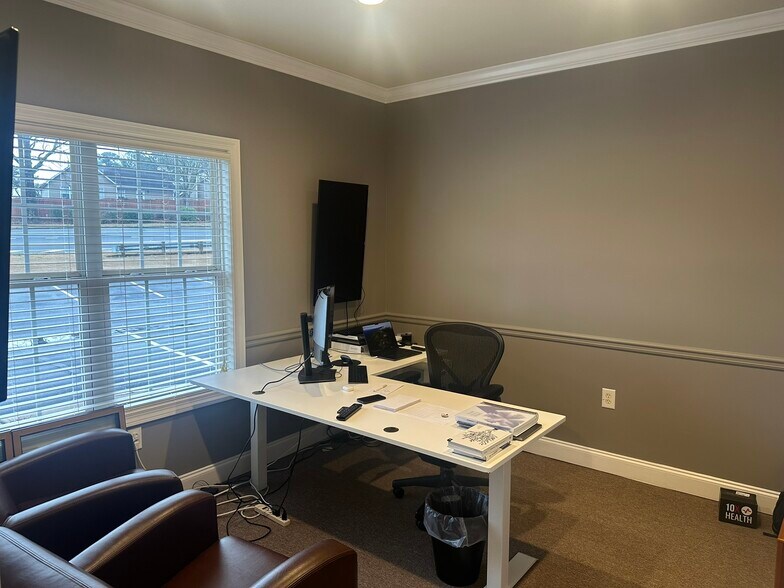 More Photos Of 5655 Lake Acworth Dr NW, Acworth Loft Creative Space For Lease