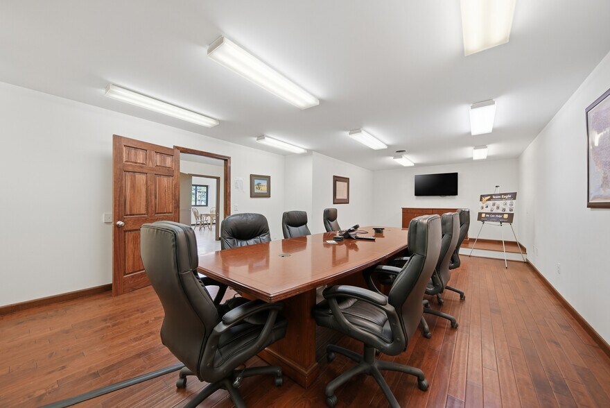 More Photos Of 141 Sanborn Rd, Tilton Flex For Sale