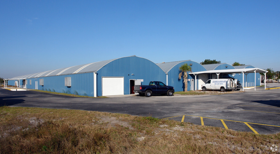 Primary Photo Of 700 S Hawthorne Ave, Apopka Warehouse For Lease