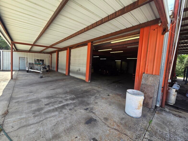 More Photos Of 5620 E Dr Martin Luther King Jr Blvd, Tampa Auto Repair For Sale