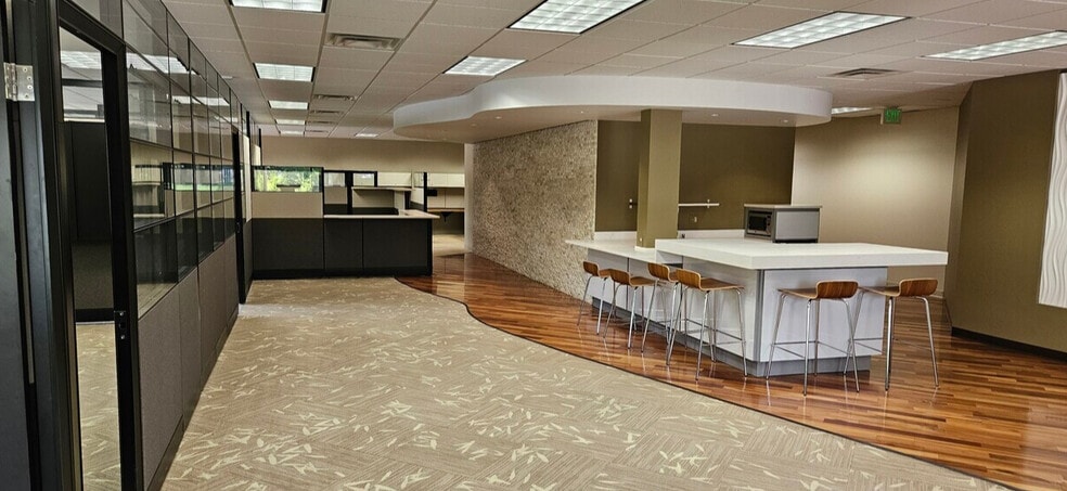 More Photos Of 99 Inverness Dr E, Englewood Office For Sale