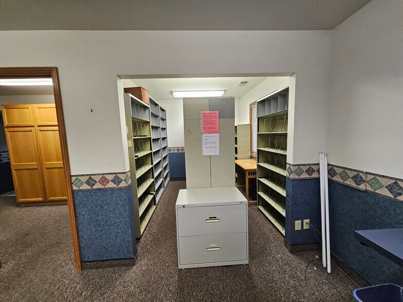 More Photos Of 13330 Darmstadt Rd, Evansville Office For Sale