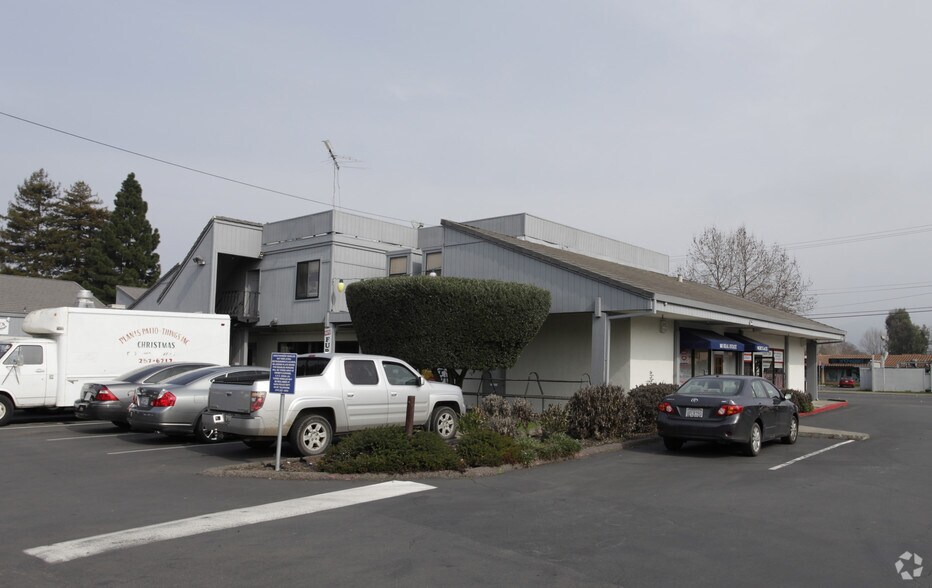 More Photos Of 3053-3073 Jefferson St, Napa Storefront Retail Office For Lease