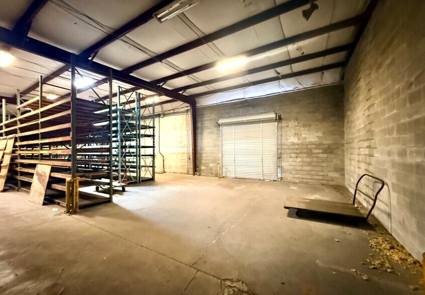More Photos Of 4211 Highway Ave, Jacksonville Warehouse For Sale