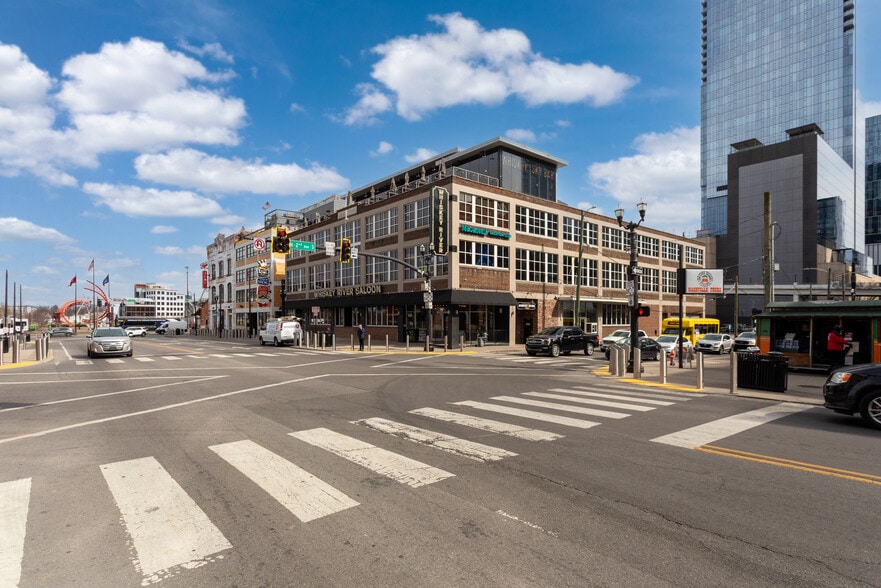 More Photos Of 111 Broadway, Nashville General Retail For Lease