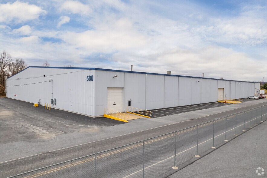 Primary Photo Of 500 Industrial Ln, Middletown Warehouse For Sale