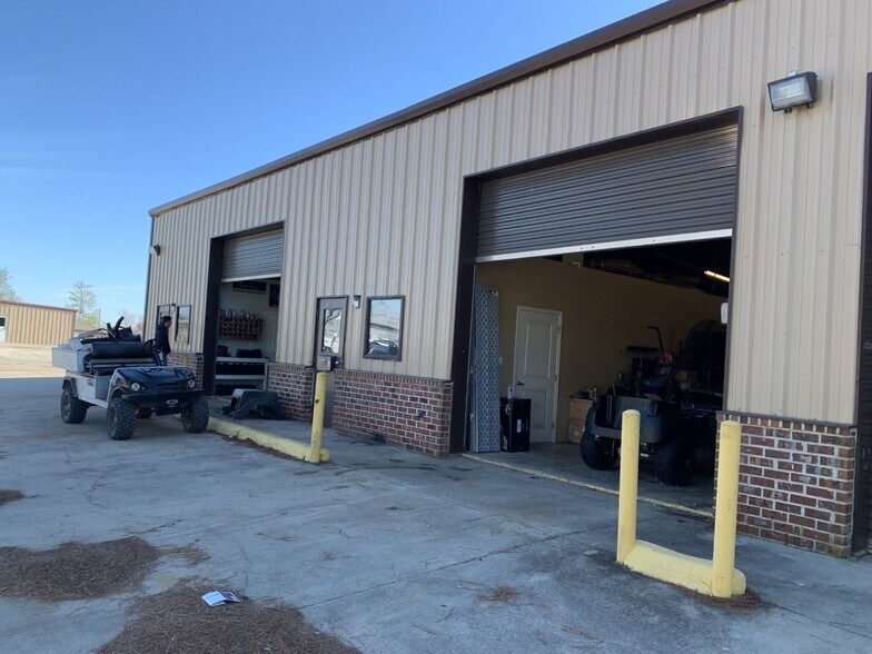 More Photos Of 1427 Tiger Dr, Thibodaux Light Distribution For Lease