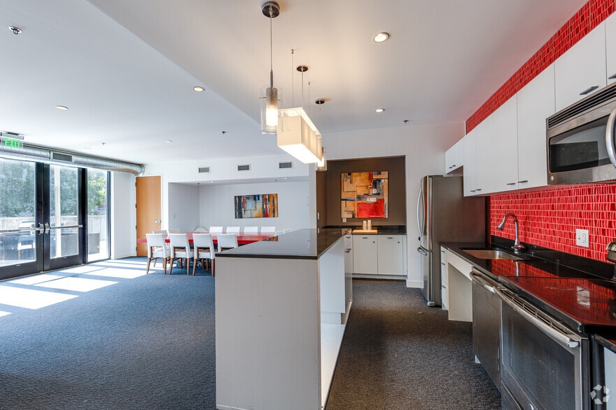 More Photos Of 915 Washington Ave N, Minneapolis Apartments For Lease