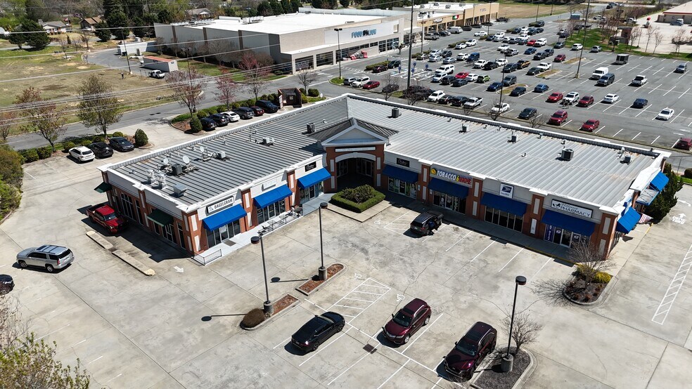 More Photos Of 7878-7892 Idlewild Rd, Indian Trail General Retail For Sale