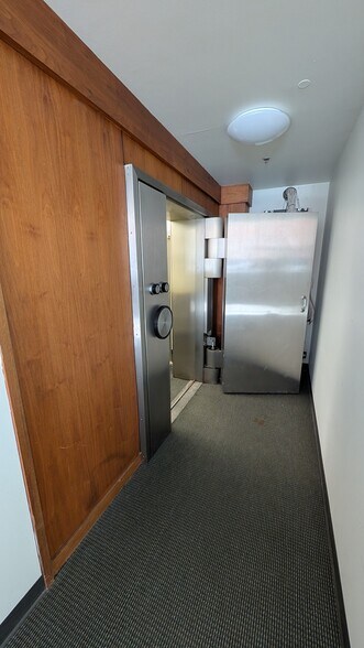More Photos Of 460 S Saginaw St, Flint Apartments For Lease