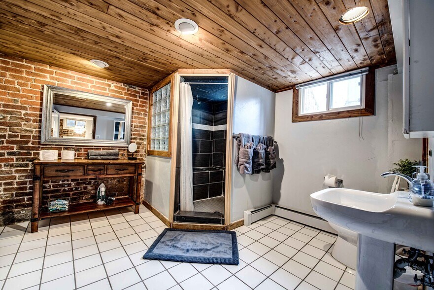 More Photos Of 1225 N Clarkson St, Denver Apartments For Sale