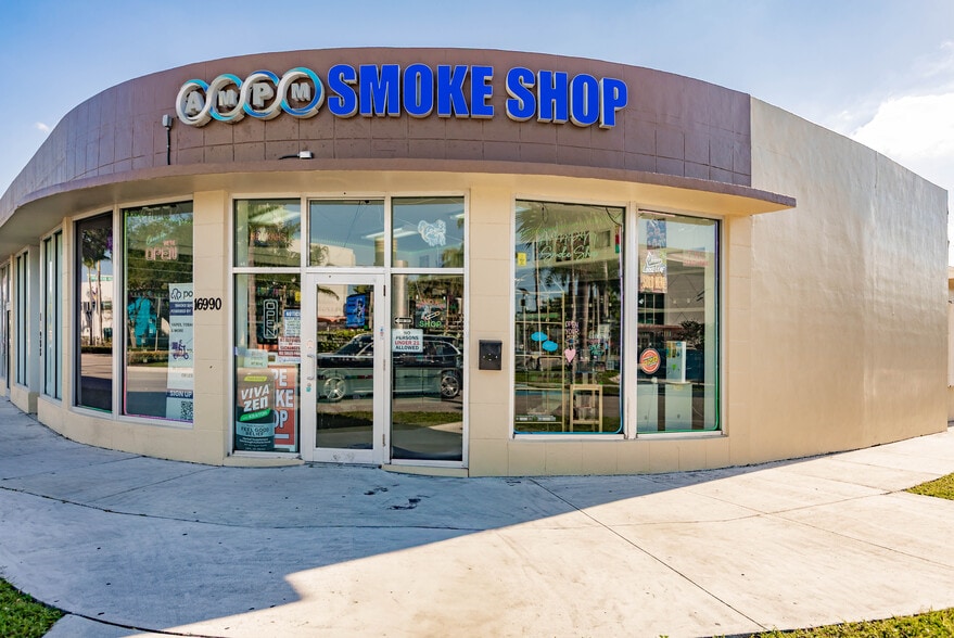 More Photos Of 16978-16990 NE 19th Ave, North Miami Beach Storefront Retail Office For Lease