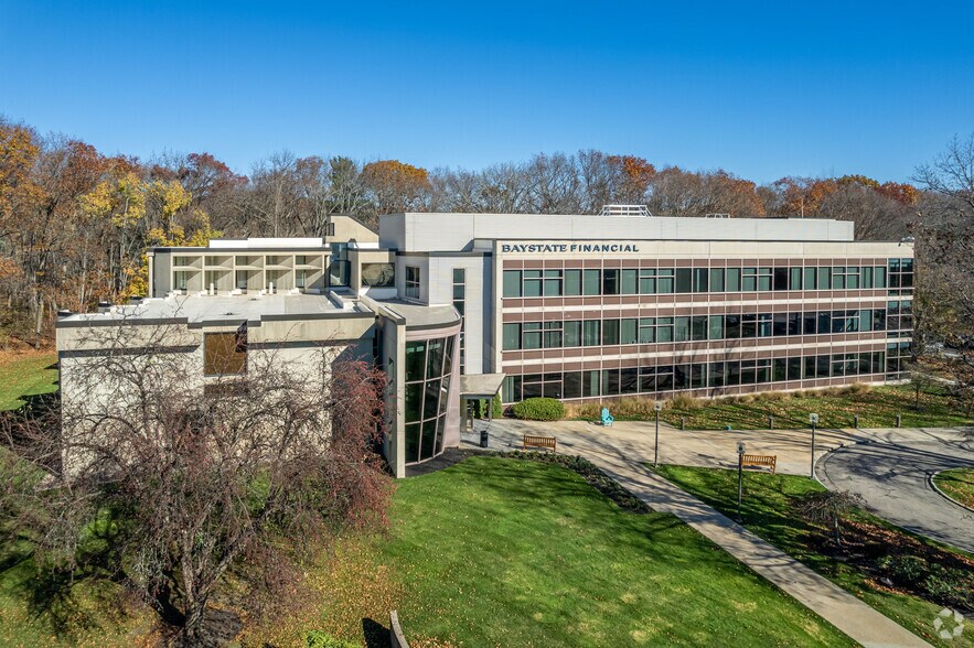 More Photos Of 100 William St, Wellesley Office For Sale